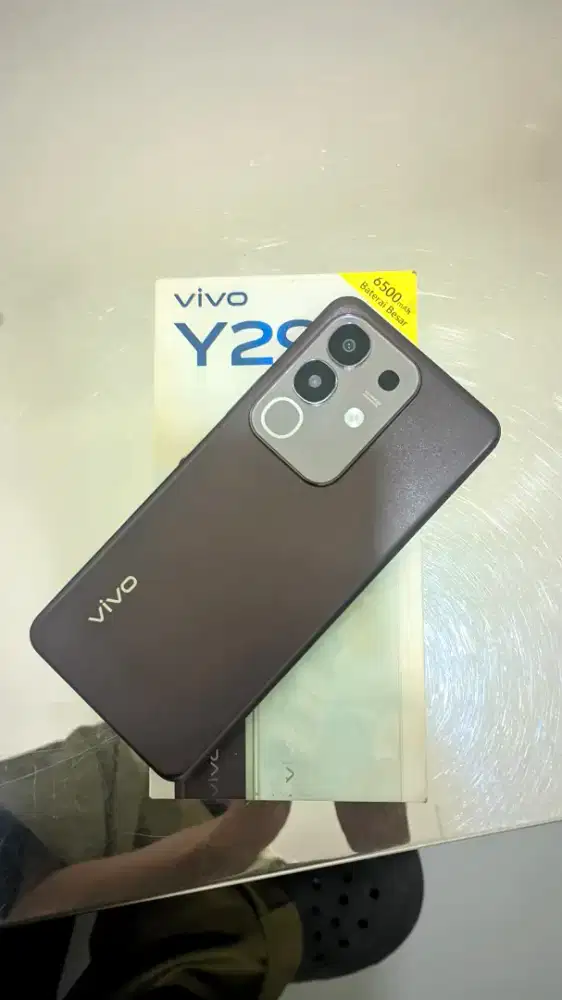 Vivo y29 8/256 Nominus