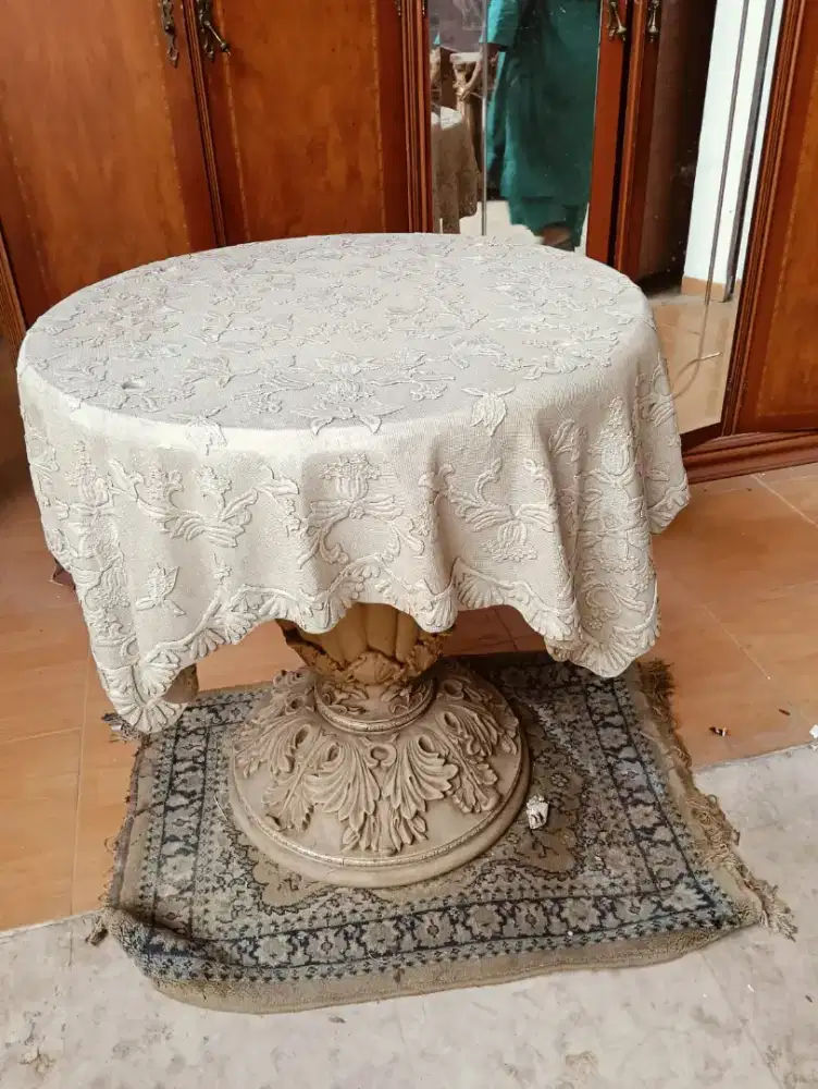 Meja tamu foyer italy