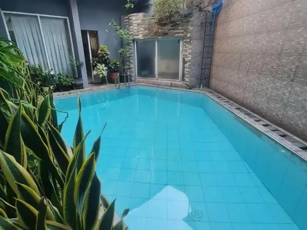Dijual Rumah Mewah Berkolam Renang Di Sukaluyu Cikutra
