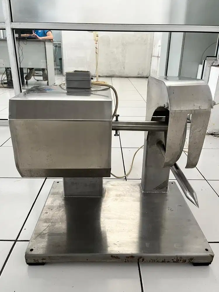 Dijual parting atau mesin potong ayam