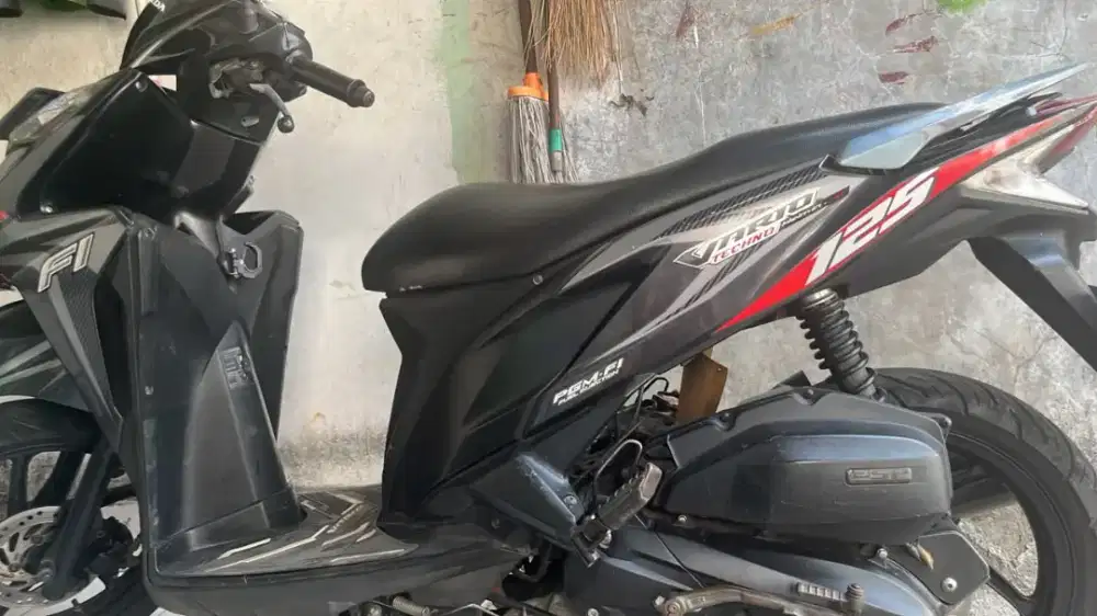 DIJUAL MOTOR SECOND VARIO 125cc(KLX)