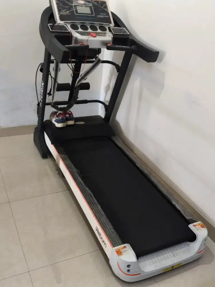 Treadmill i-turn second masih bagus siap pakai