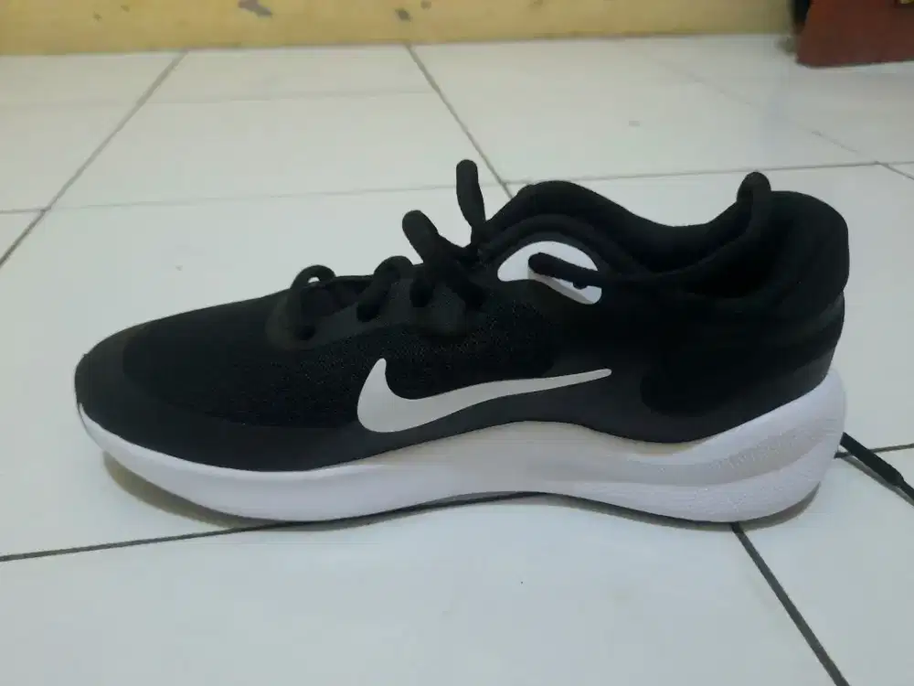 NIKE REVOLUTION 7 JUNIOR