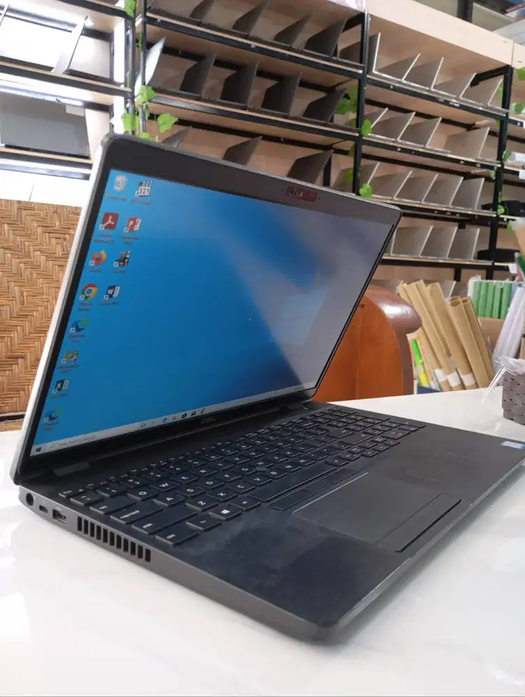 LAPTOP DELL LATITUDE 5501 INTEL CORE I7-9850H RAM 8GB SSD 256GB SECOND