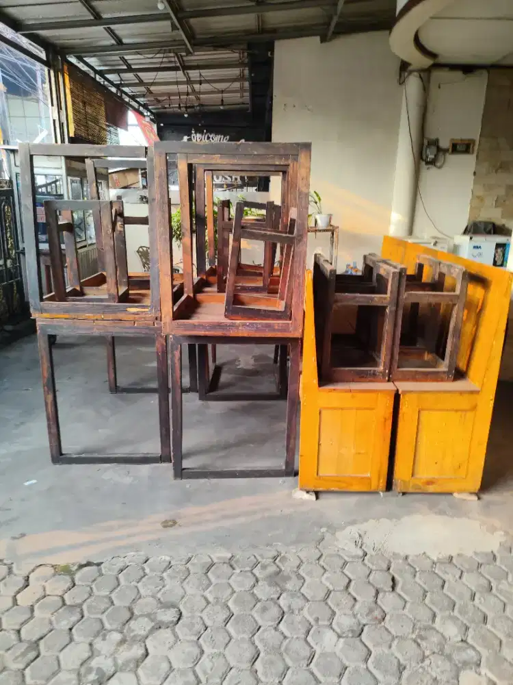 Dijual : Meja/Kursi Ex Kedai Kopi (Cafe). Baca Dulu Keterangan