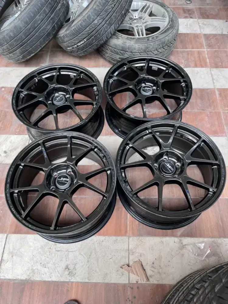 Wedssport tc005 ring 18 lebar 8,5 pcd 5x114,3 ET 40 4pcs