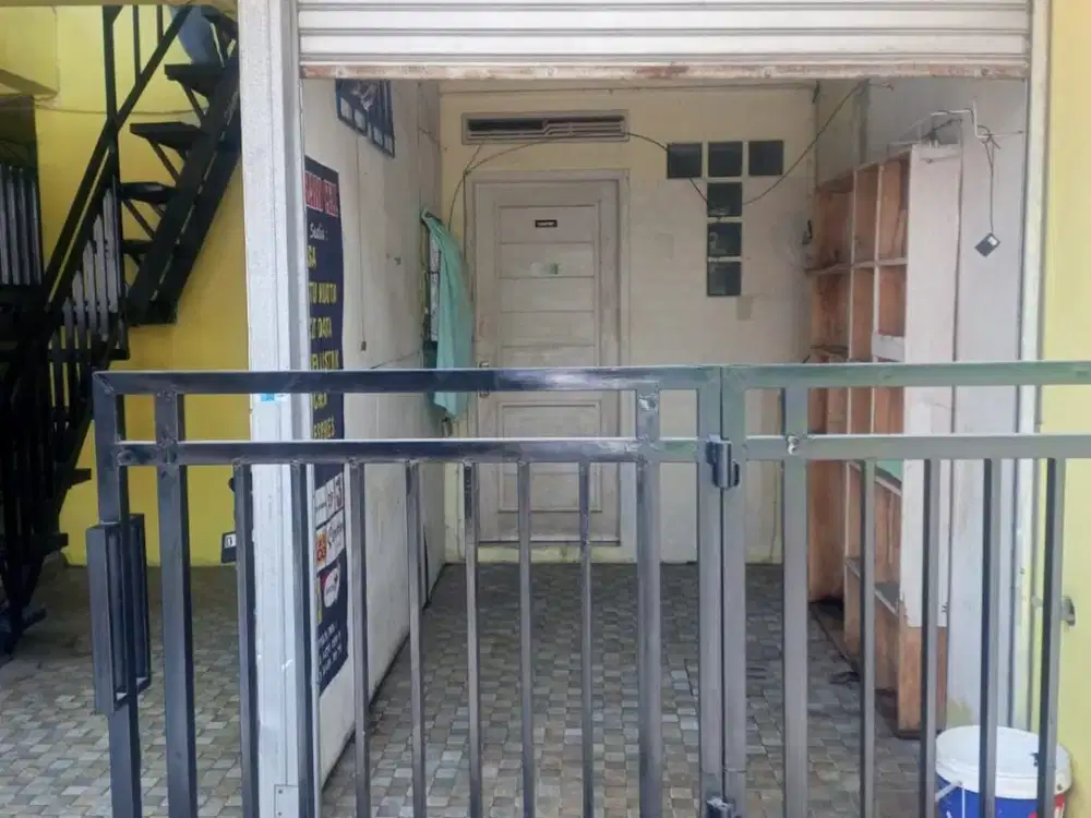 Dijual kosan Jatinangor pinggir jalan 2 lantai dekat UNPAD dan IPDN