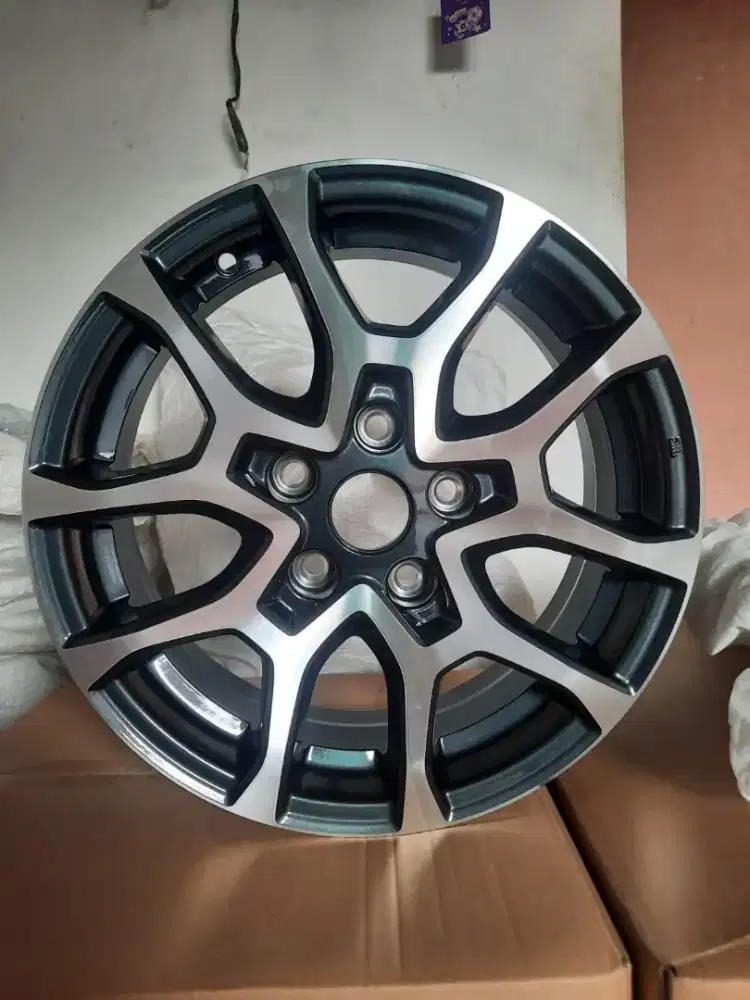 Velg mobil R16 XL7