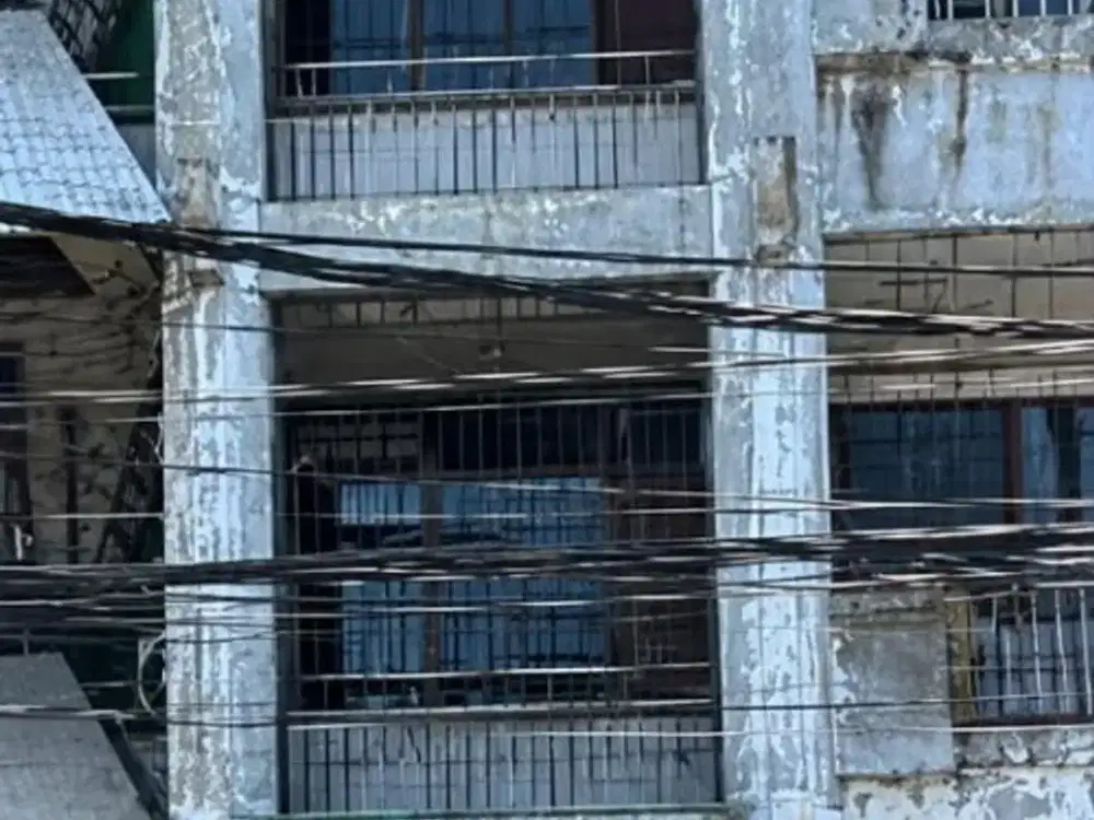 Ngantong Hoki! Dijual Cepat Ruko 3Lt Nol Jalan Raya Kapasan SBY
