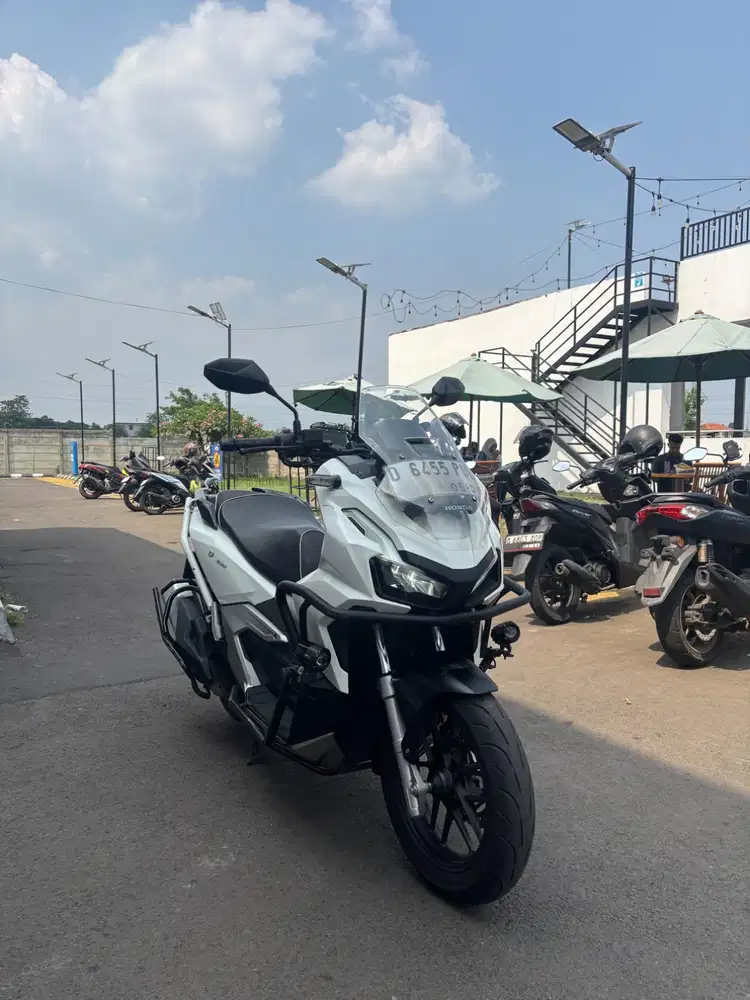 FOR SALE: HONDA ADV 160 CBS TAHUN 2023 - SIAP TOURING & HARIAN