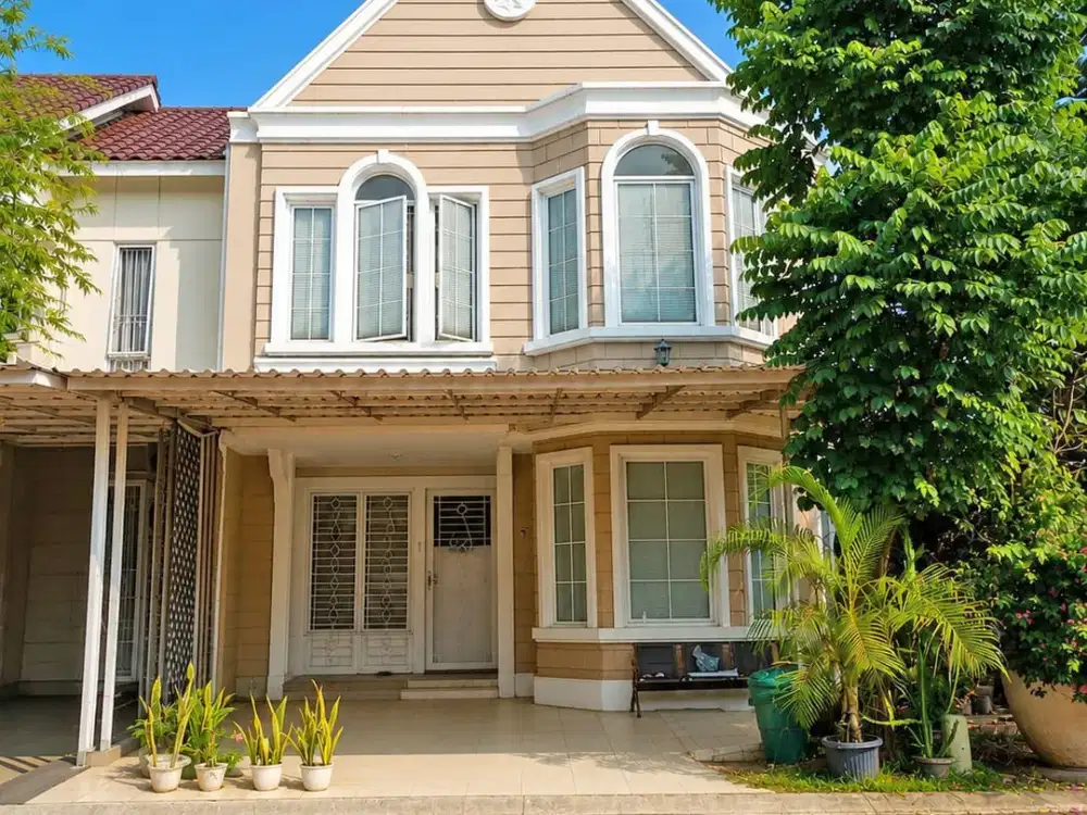 Rumah Hook kondisi siap huni di Boston Village Gading Serpong