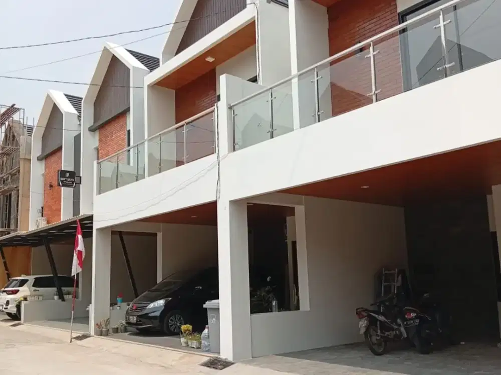 Rumah 3 lantai di cibubur jakarta timur 5 kamar dekat lrt dan toll siap huni bisa kpr
