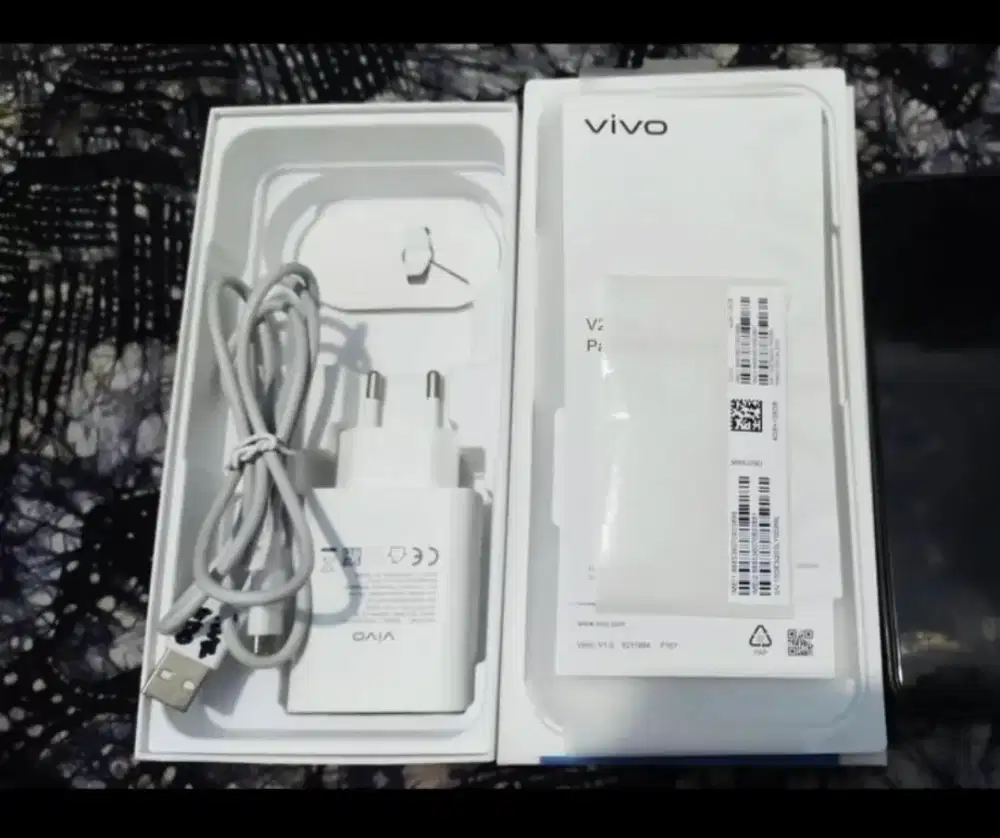 Vivo y17s, 4+4/128gb