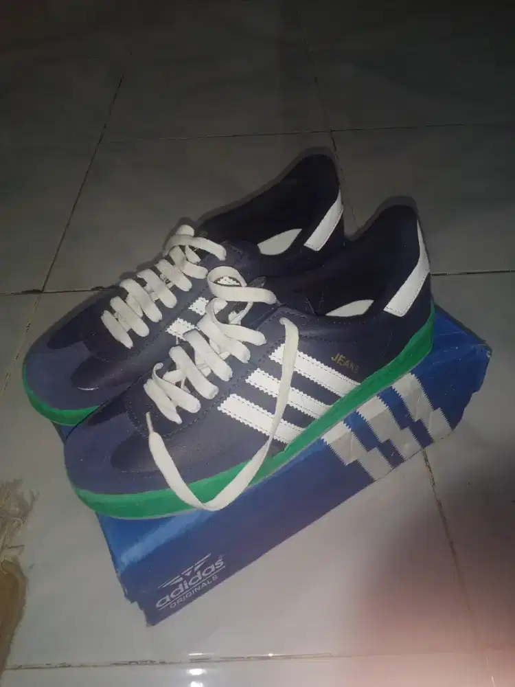 Sepatu Adidas Jeans