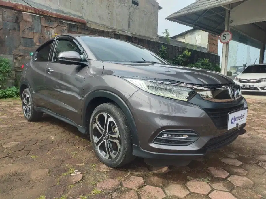 DP MURAH Honda HR-V 1.5 E Special Edition Bensin-AT 2021 Abu CYCJD