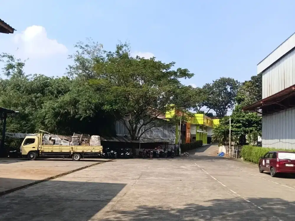 Dijual gudang Luas Lokasi di Jl. Kol Sugiarto Gunungpati Semarang