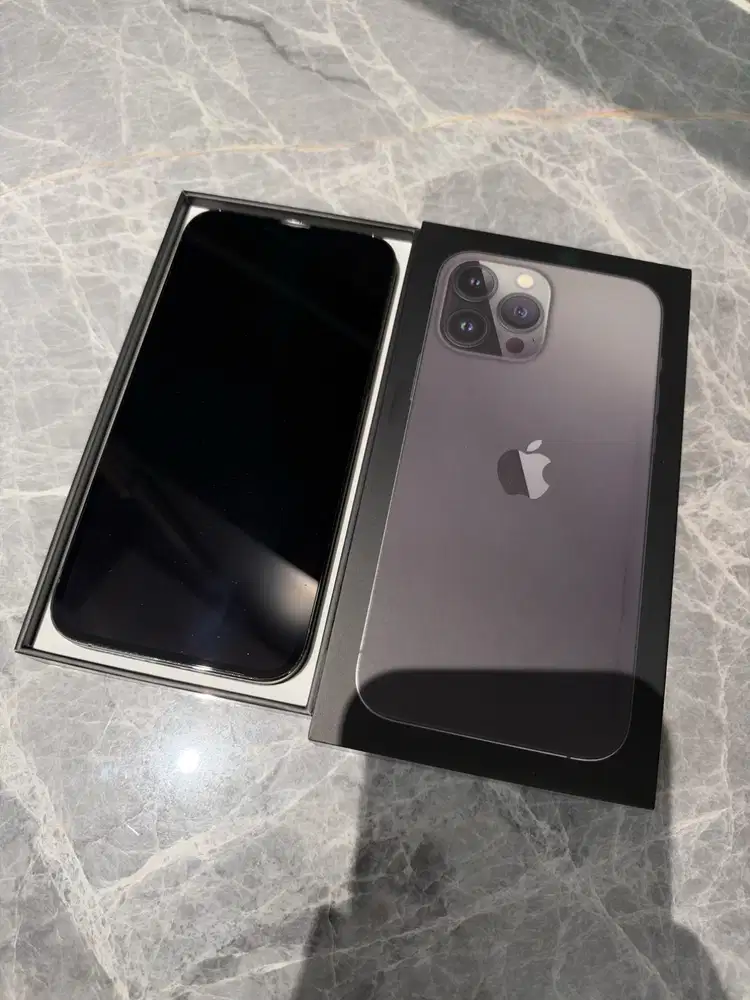 FOR SELL !!! IPHONE 13 PRO MAX GRAPHITE 256 GB SUPER MULUS LIKE A NEW