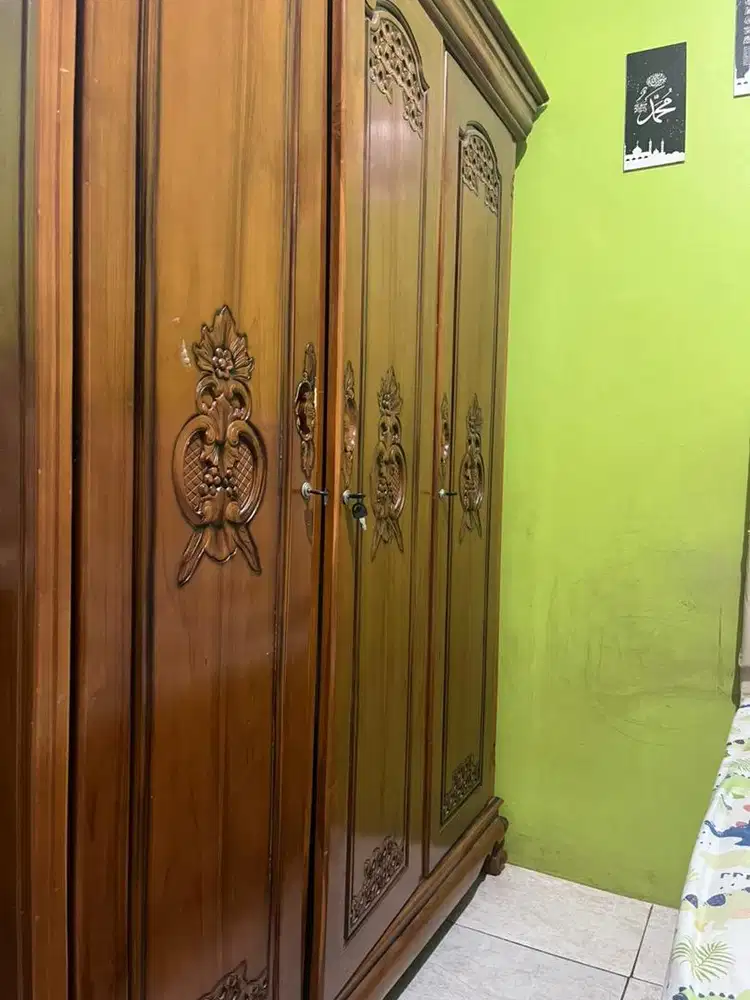 Dijual Lemari Kayu Jati
