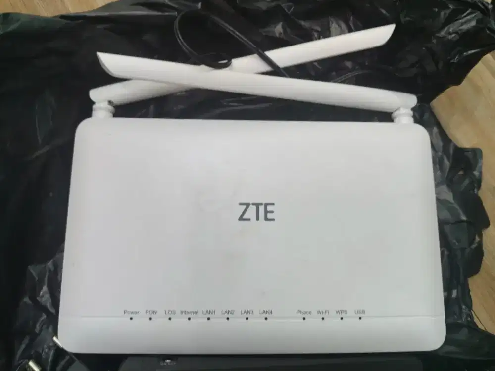Modem zte dan Hdmi digi pass  masih bagus sesuai di foto