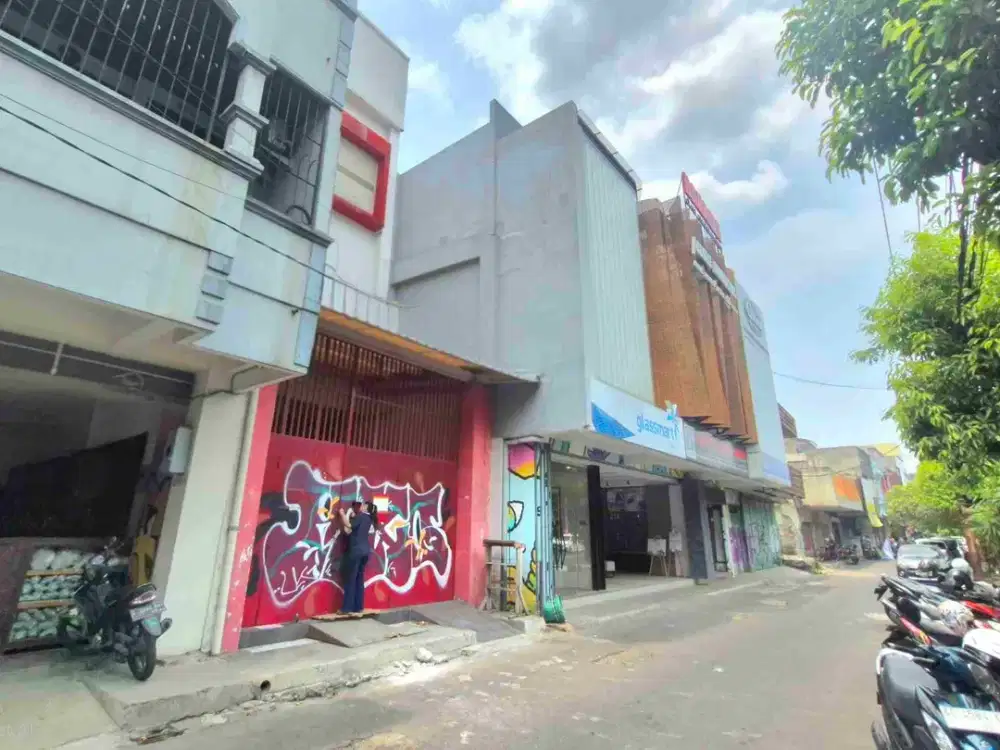 Ruko 3 lt di Jalan Raya Jebres Solo Kota