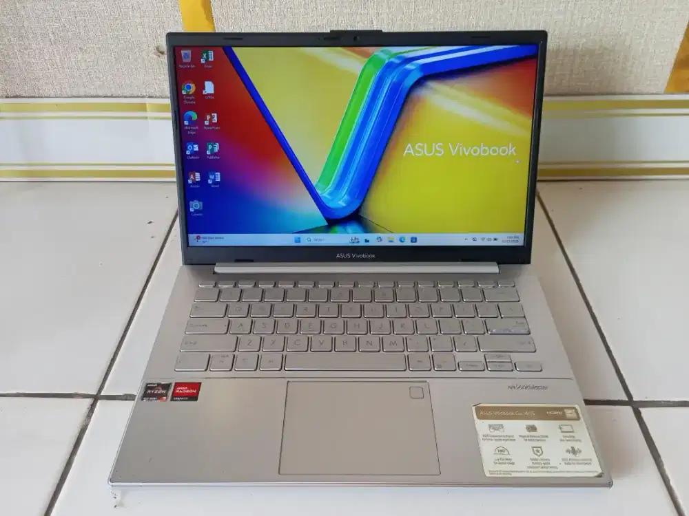 Asus Vivobook Go E1404FA | AMD Ryzen 3 7320U | Ram 8/512 GB