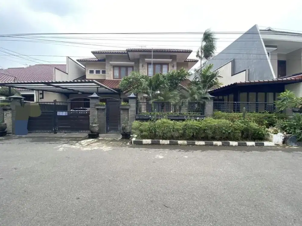 Rumah Mewah 2Lt 559 m² Margorejo Indah Maspion Plaza Marina
