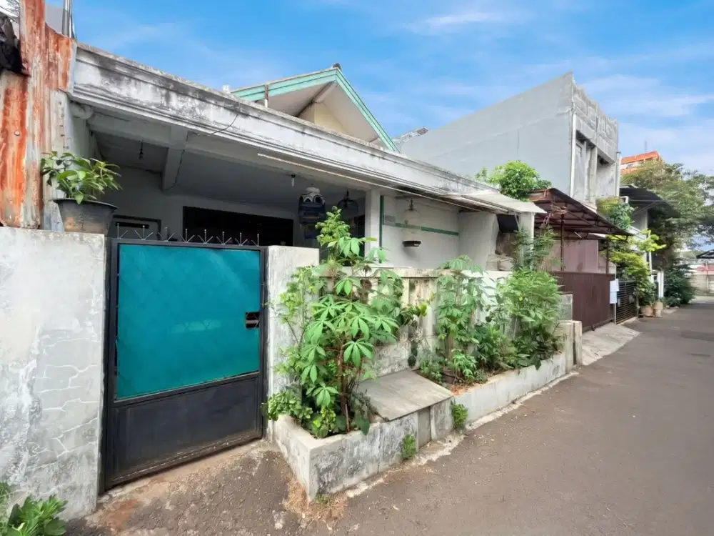 HARGA MENARIK! RUMAH HITUNG TANAH DEKAT ECO PARK TEBET