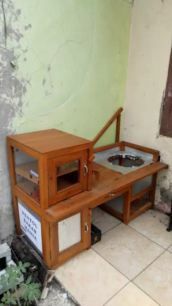 dijual gerobak jajanan pentol, dll,