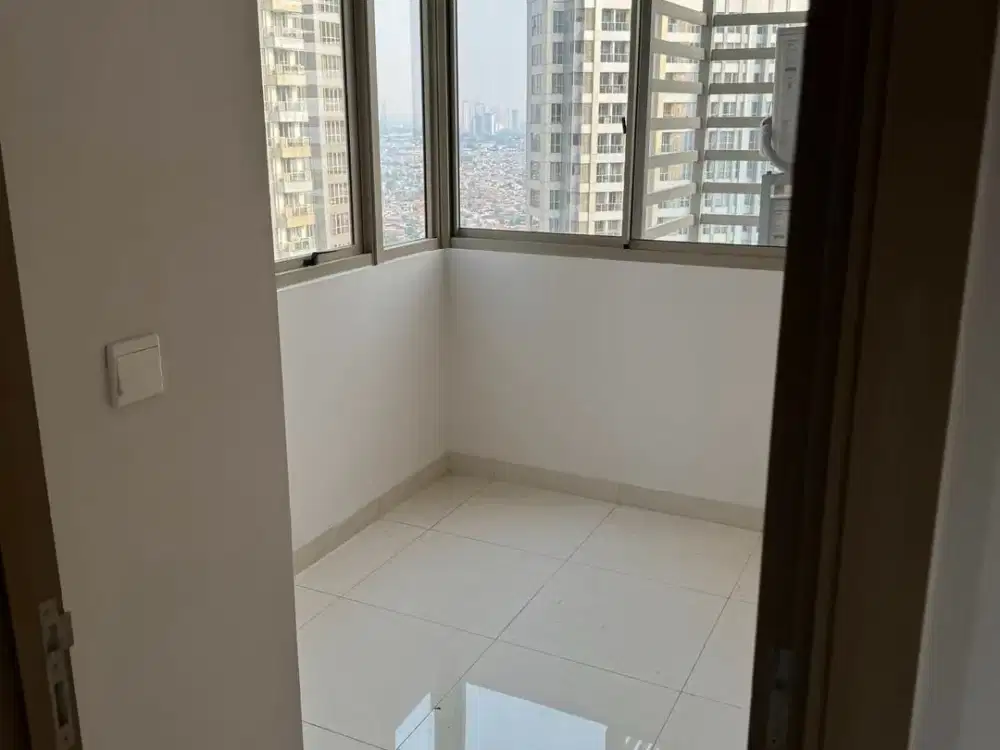 Jual Apartment Taman Anggrek Residence 2 BR Shmrss Rp 1.75 M Nego
