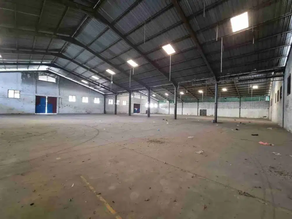 Gudang Besar Prime Location