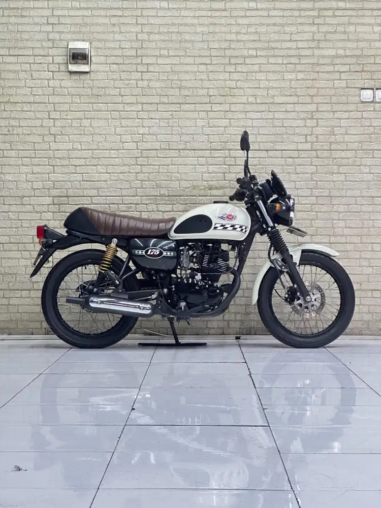TERMURAH‼️ Kawasaki W175 Cafe 2022 Putih Favorit - Dava Mustika
