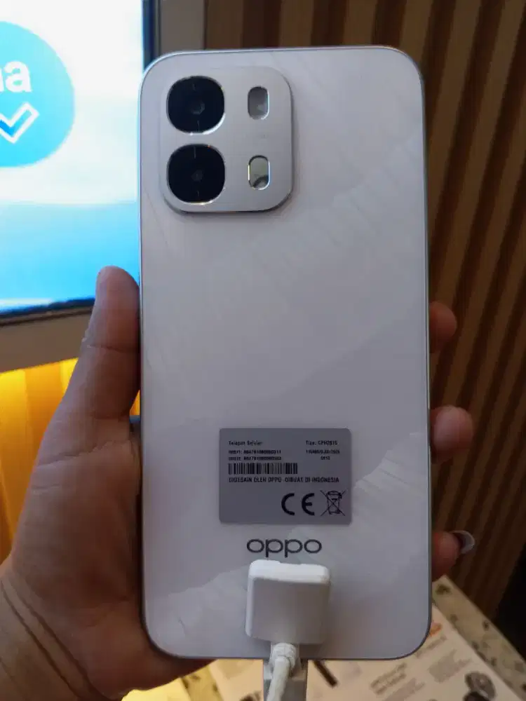 Oppo A7 Pro 5G  pink