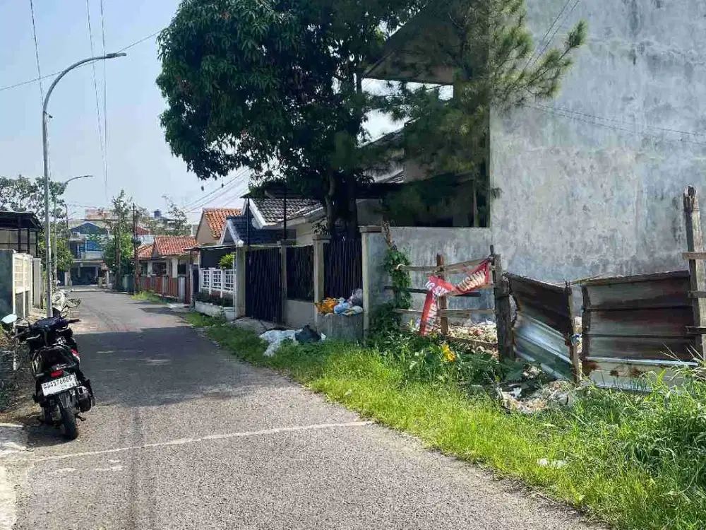 tanah Lokasi strategis jl logam dekat tol buahbatu