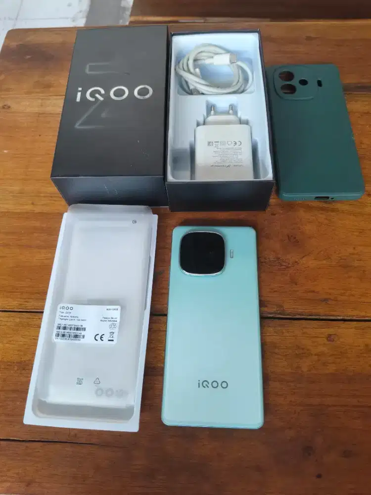 Iqoo Z9 5G 8+8/128gb fullset ori