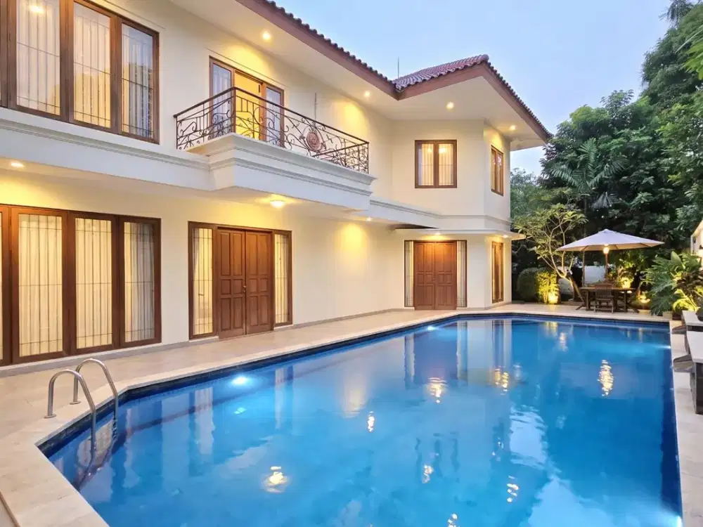 RUMAH 2 LANTAI PONDOK INDAH JAKARTA SELATAN HUNIAN NYAMAN MEWAH STRATEGIS AKSES MUDAH FULLY FURNISHED SIAP HUNI