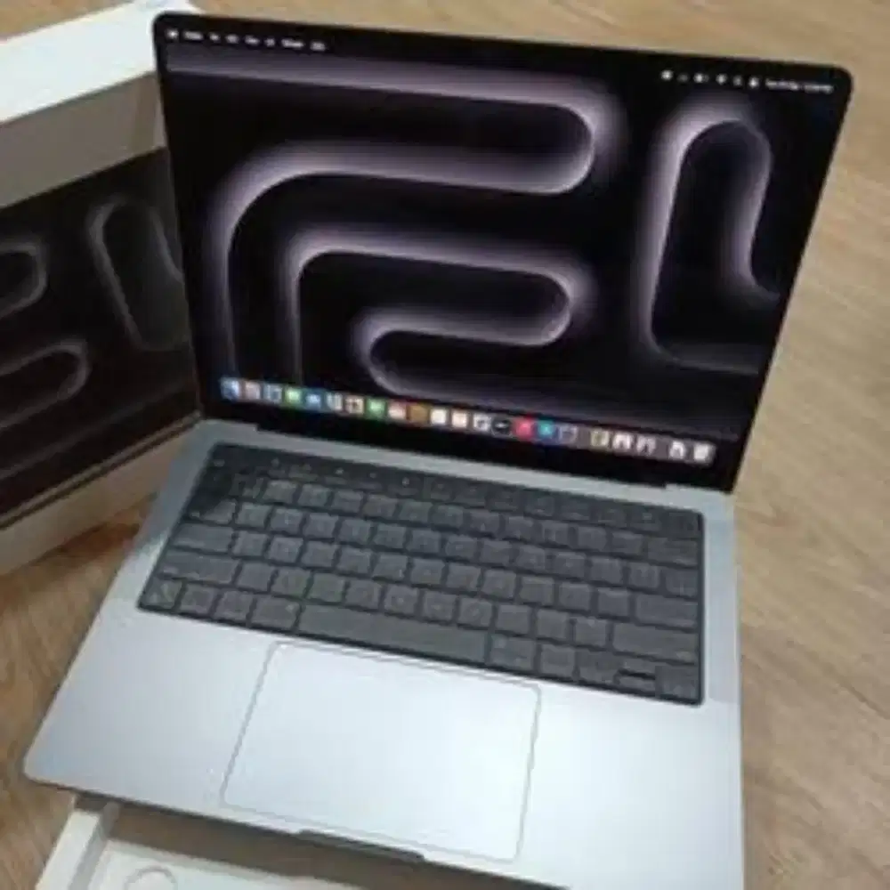 macbook pro m3 pro 14 inch 2023 18/512 ssd
