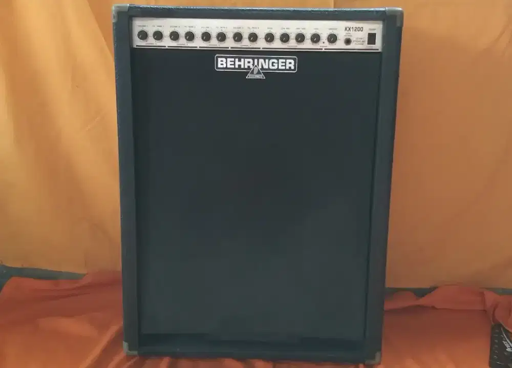 Keyboard Amplifier Behringer KX-1200