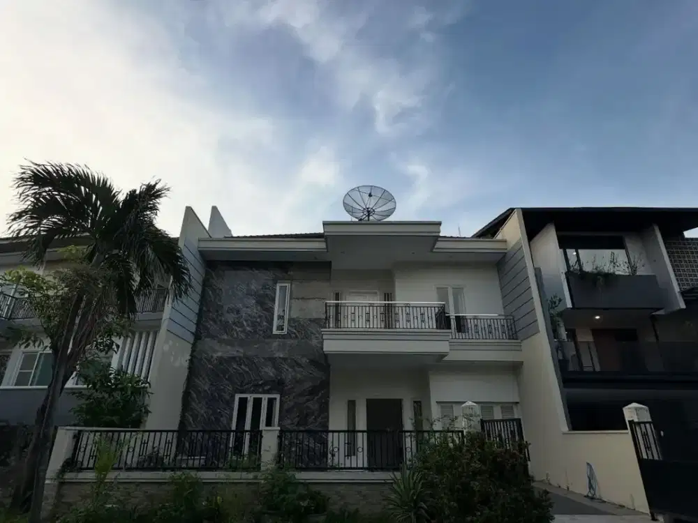Dijual Rumah Citraland Semi Furnish Siap Huni 2 Lantai REV.A1247