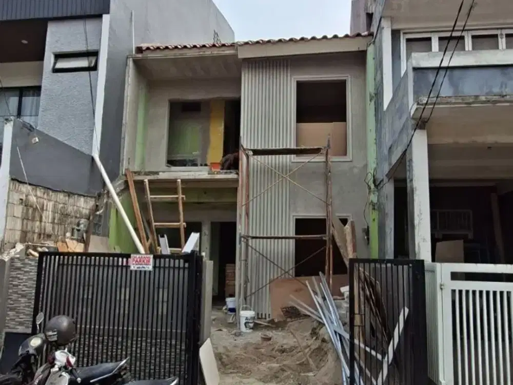 Rumah Renovasi Unfurnish di Gading Serpong Sektor 1E
