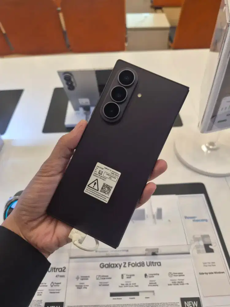 SAMSUNG GALAXY Z FOLD 8 ULTRA