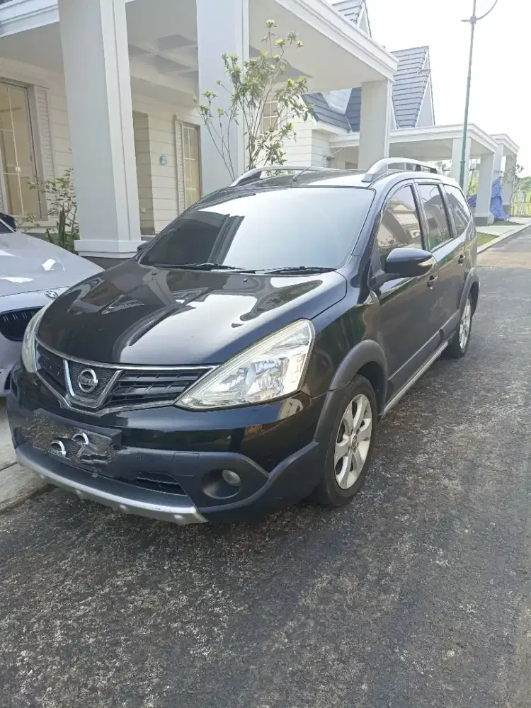 Nissan Grand livina 2017 Bensin
