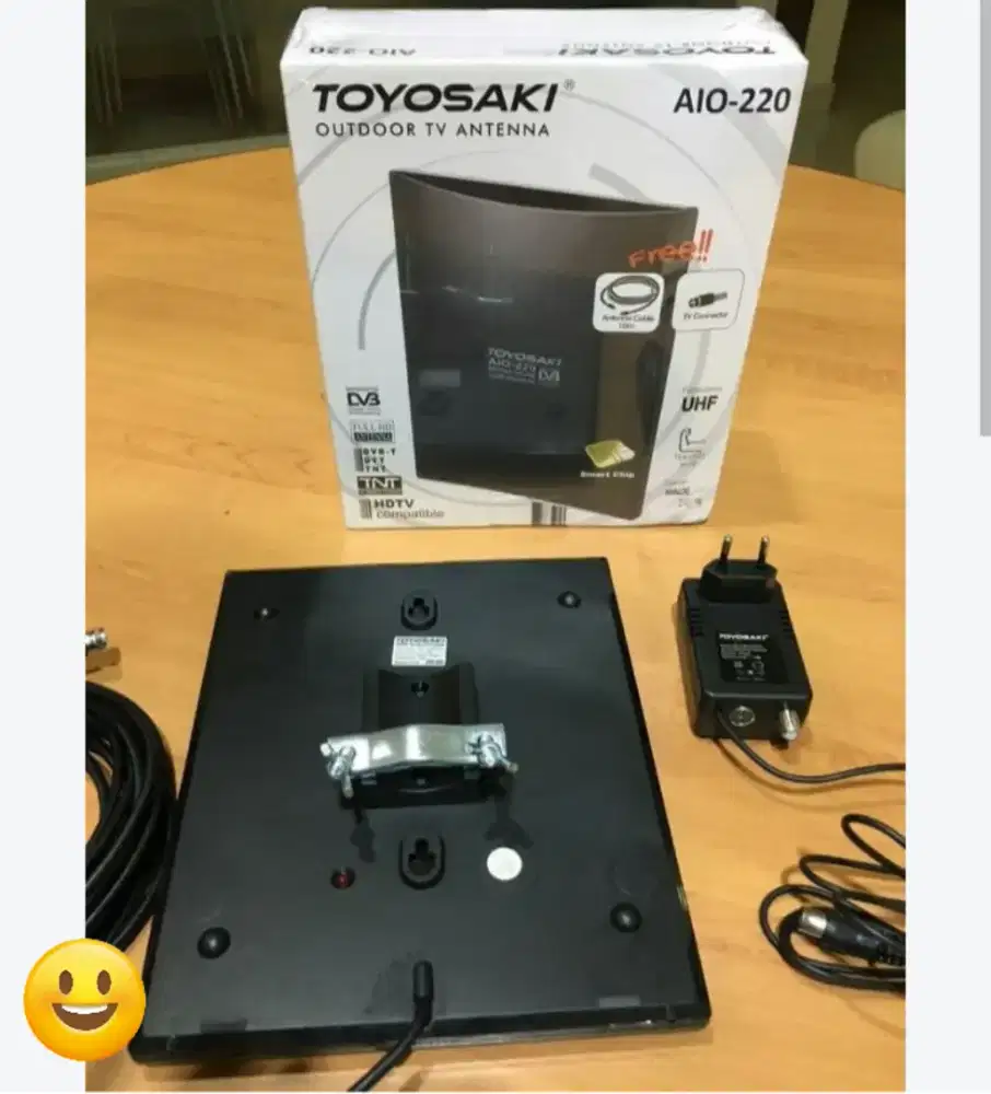 Paket Dapat dua set antena tv digital kondisi BARU