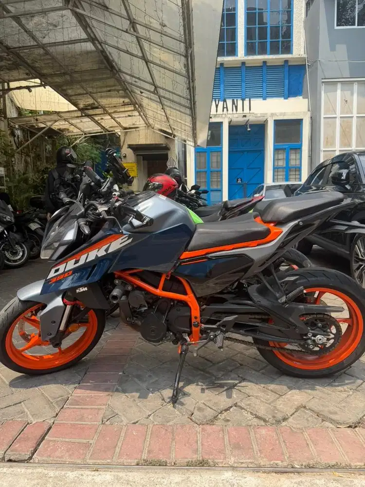 KTM Duke 390 2024