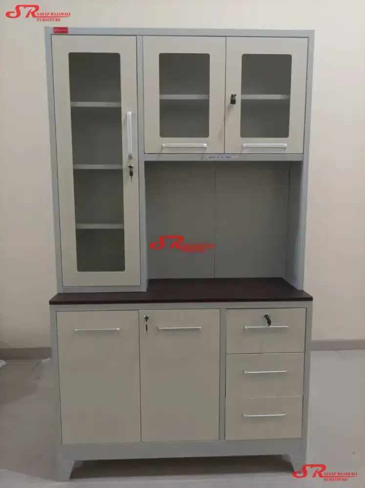Kitchen cabinet by karsindo