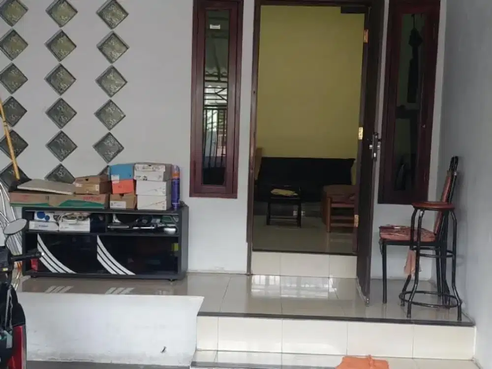 Rumah 2 Lantai Strategis Siap Huni di Taman Sari Jakarta Barat