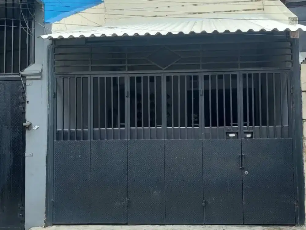 Rumah 2 Lantai Strategis Siap Huni di Taman Sari Jakarta Barat