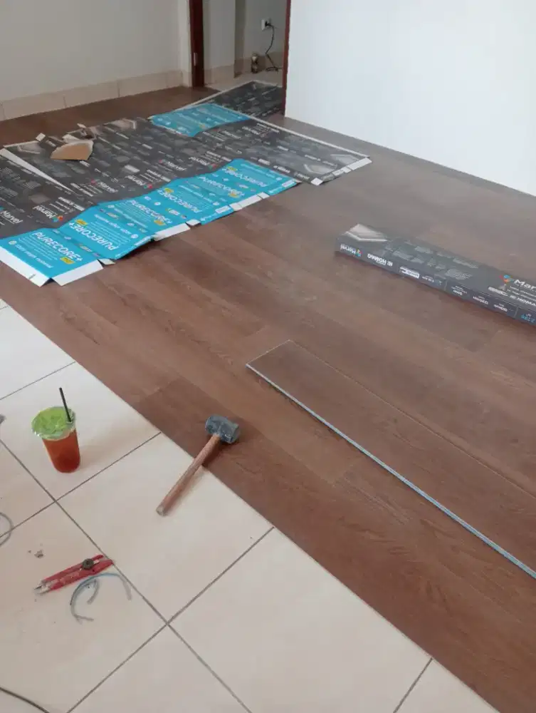 TUKANG PASANG PARTISI DAN WALLPANEL