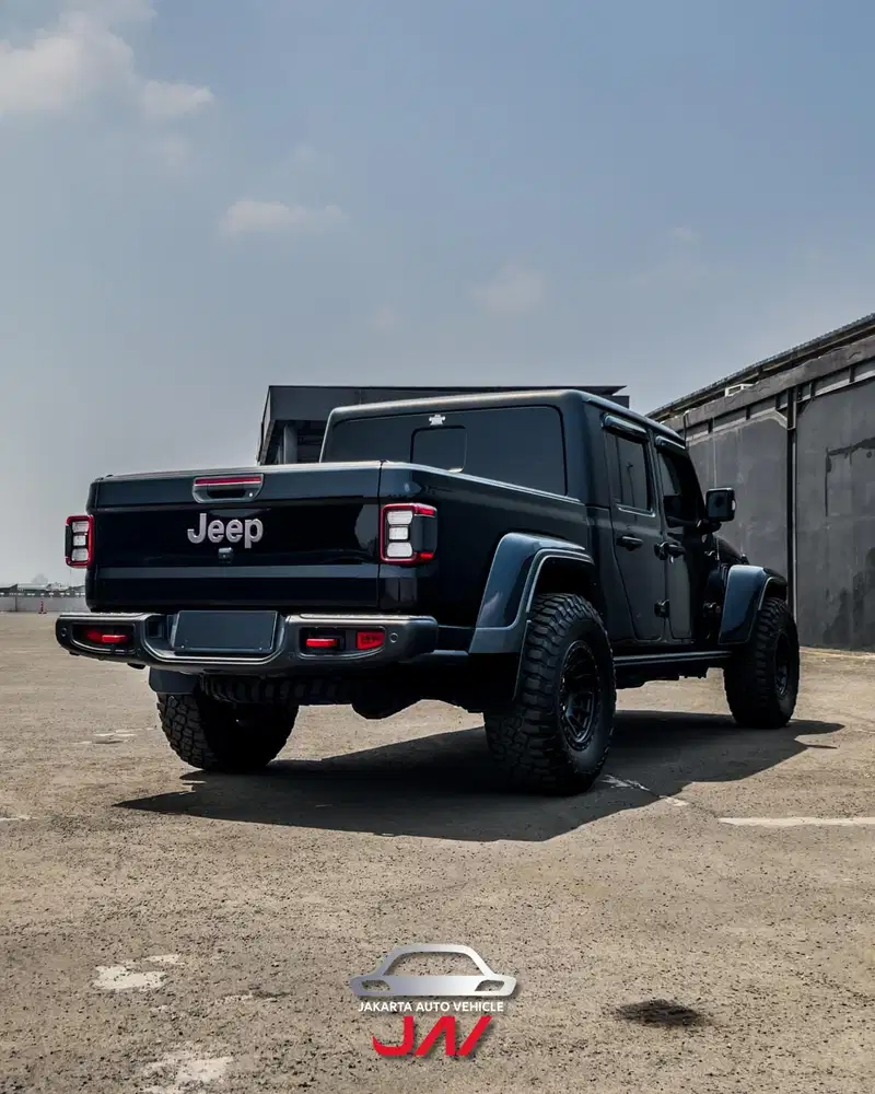JEEP RUBICON GLADIATOR 3.6 2023 / LOW ODO / MINT CONDITION / LIKE NEW