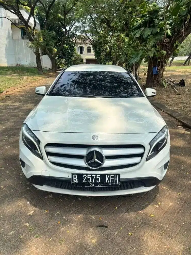 Mercedes Benz GLA200 2016 Putih Mulus Ex Wanita Pajak Hidup