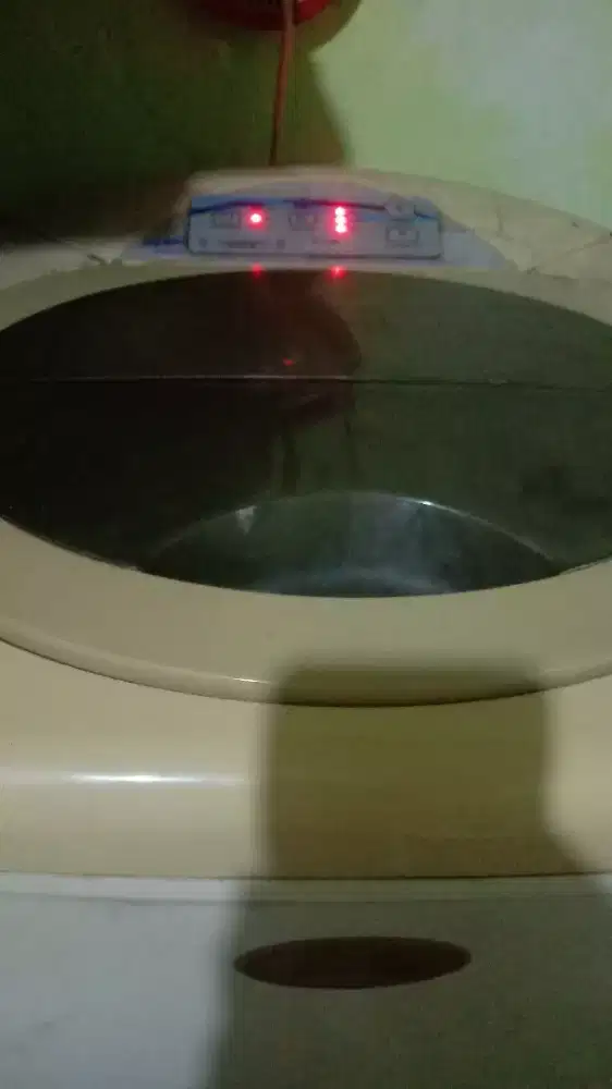 Mesin cuci 1 tabung denpoo rusak (tdk muter)